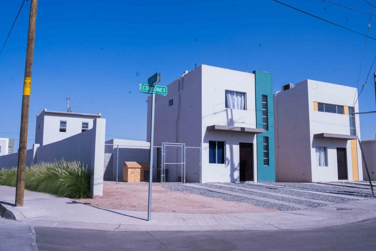 ホテルCasa Pacifica Residencial メヒカリ エクステリア 写真
