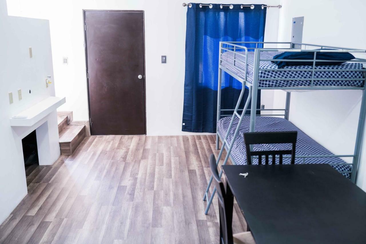 ホテルCasa Pacifica Residencial メヒカリ エクステリア 写真