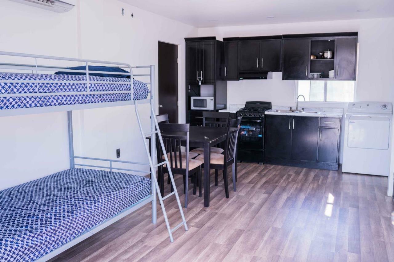 ホテルCasa Pacifica Residencial メヒカリ エクステリア 写真