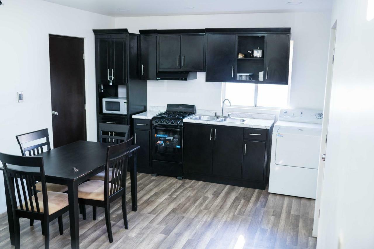 ホテルCasa Pacifica Residencial メヒカリ エクステリア 写真